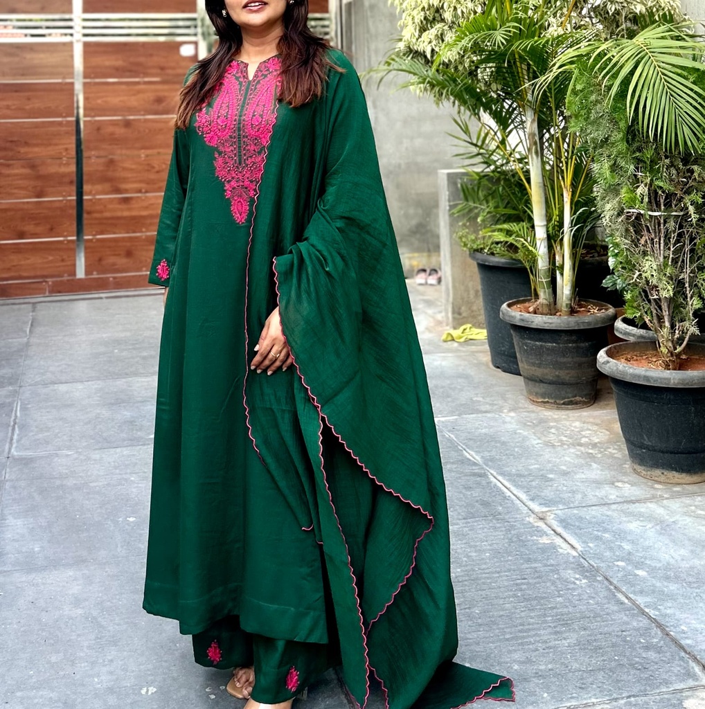 GREEN RAYON EMBROIDERED SET